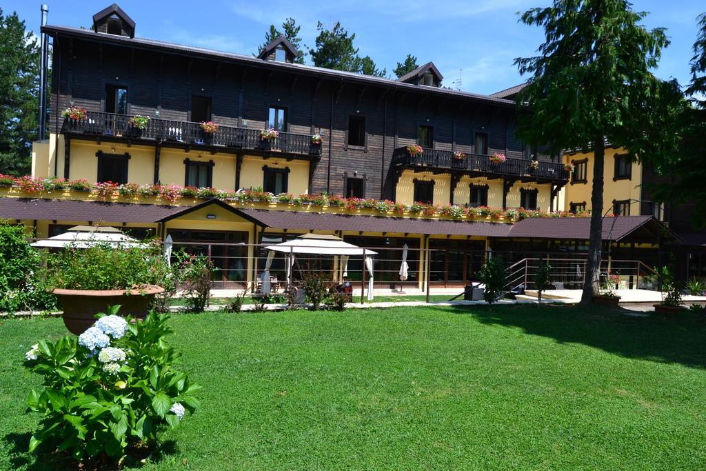 Parco Dei Pini - Sila Wellness Hotel Taverna  Eksteriør billede